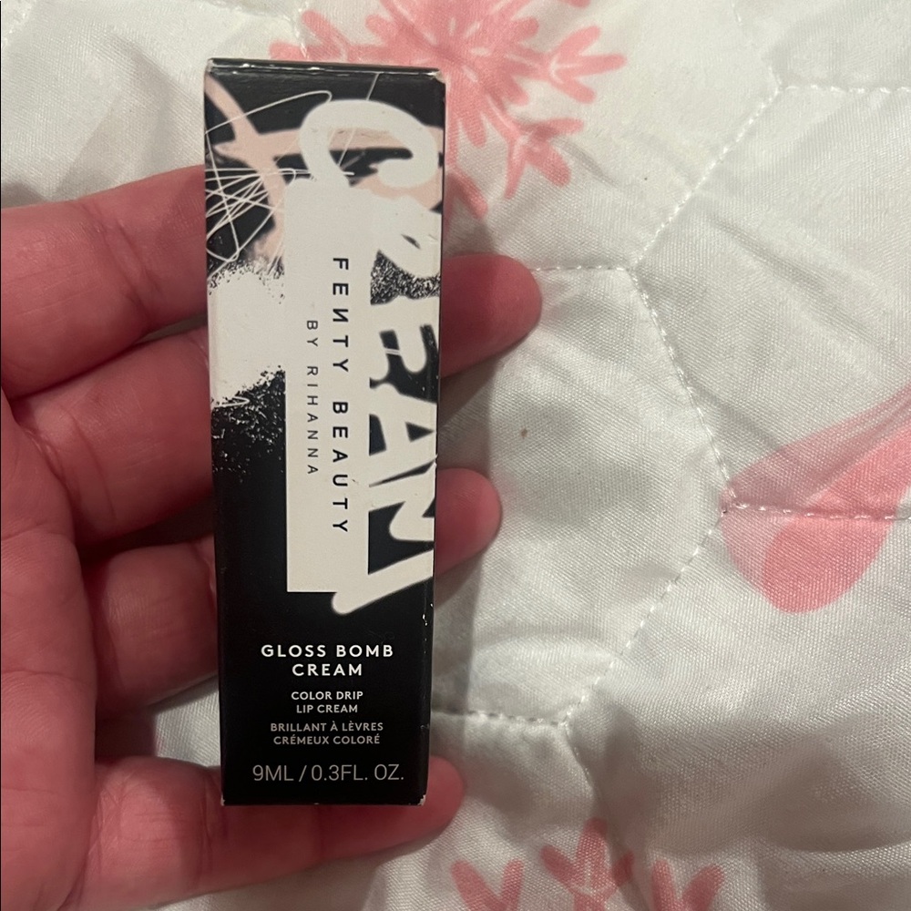 Fenty Beauty Gloss Bomb Cream Lip Gloss -